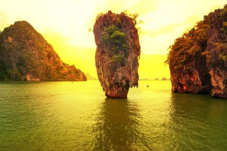 Phi Phi & Phang Nga Bay (James Bond Island) – Speed Boat Charter