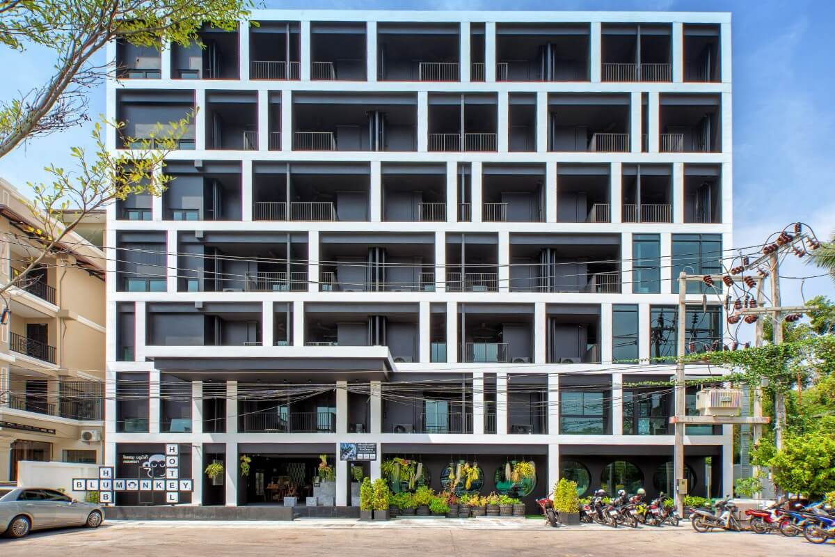 Blu Monkey Hub & Hotel