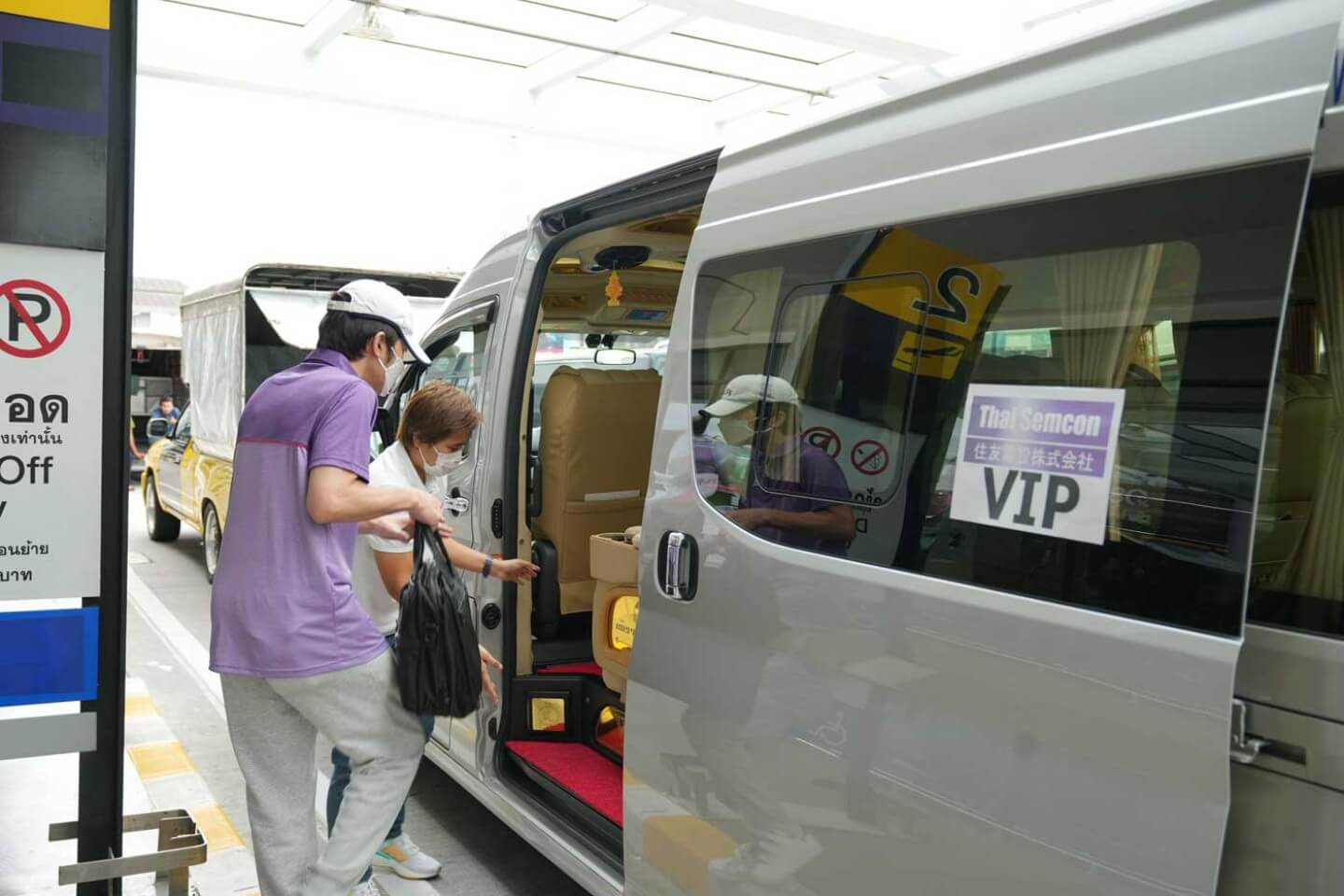 phuket-car-and-van-transport-05