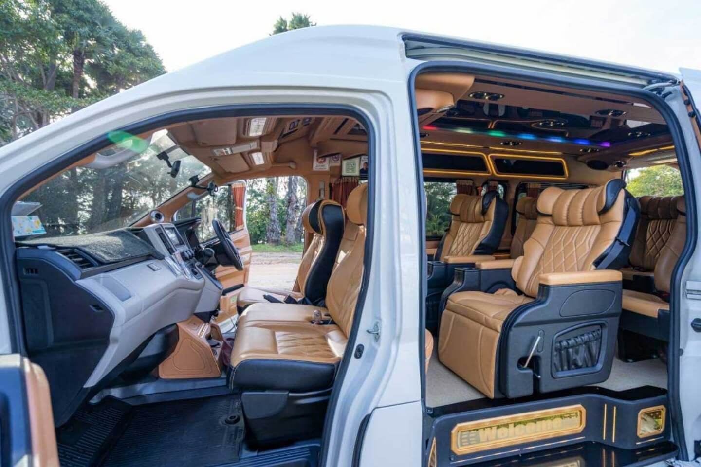 phuket-car-and-van-transport-14