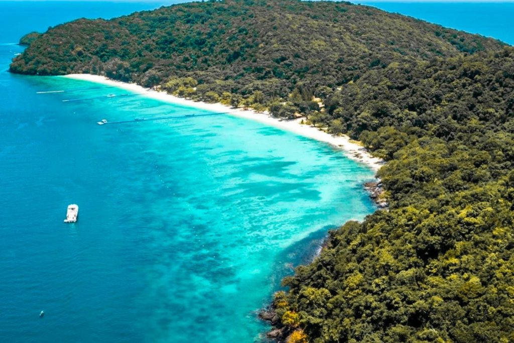 ทัวร์กาฮังบีช (เกาะเฮ) โดยเรือสปีดโบ๊ท