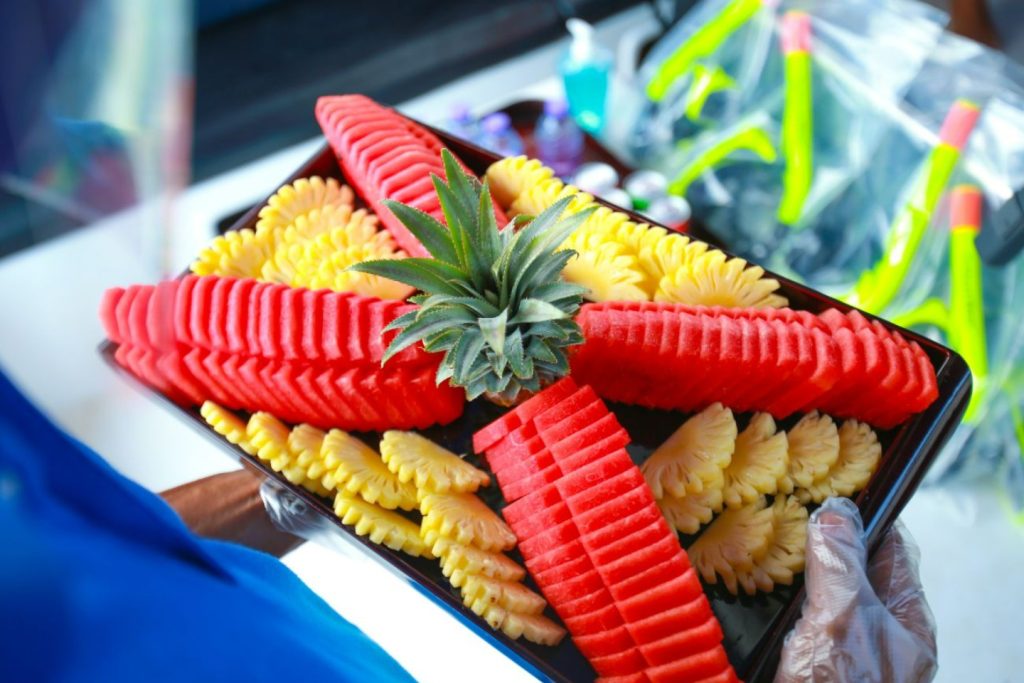 ทัวร์เกาะราชา+กาฮังบีช (เกาะเฮ) โดยเรือสปีดโบ๊ท