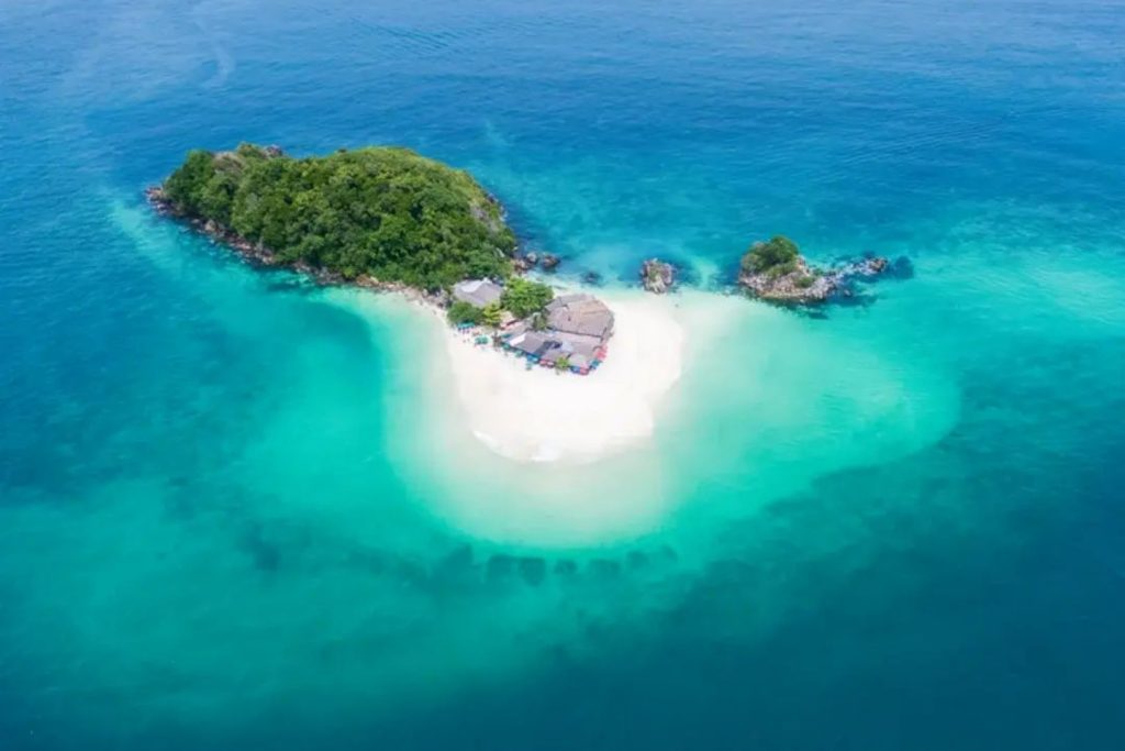 ทัวร์เกาะไข่ 3 เกาะ โดยเรือสปีดโบ๊ท (ครึ่งวัน)