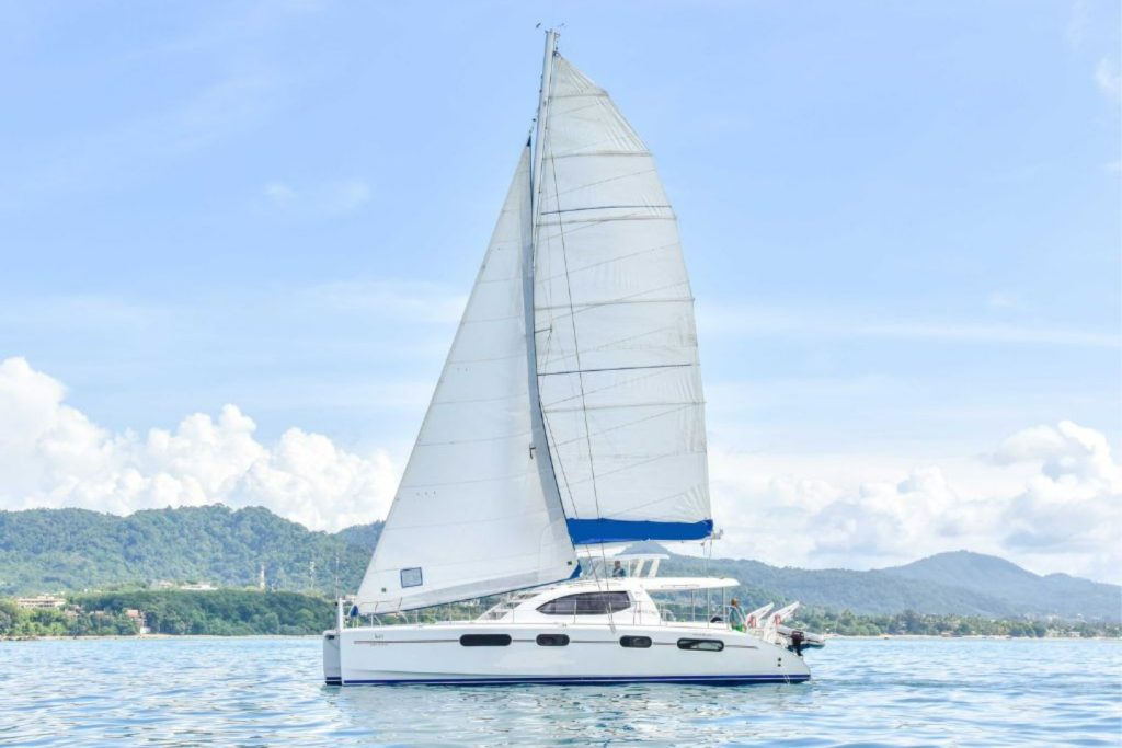 Luxury Exclusive Sailing Catamaran  47 ft