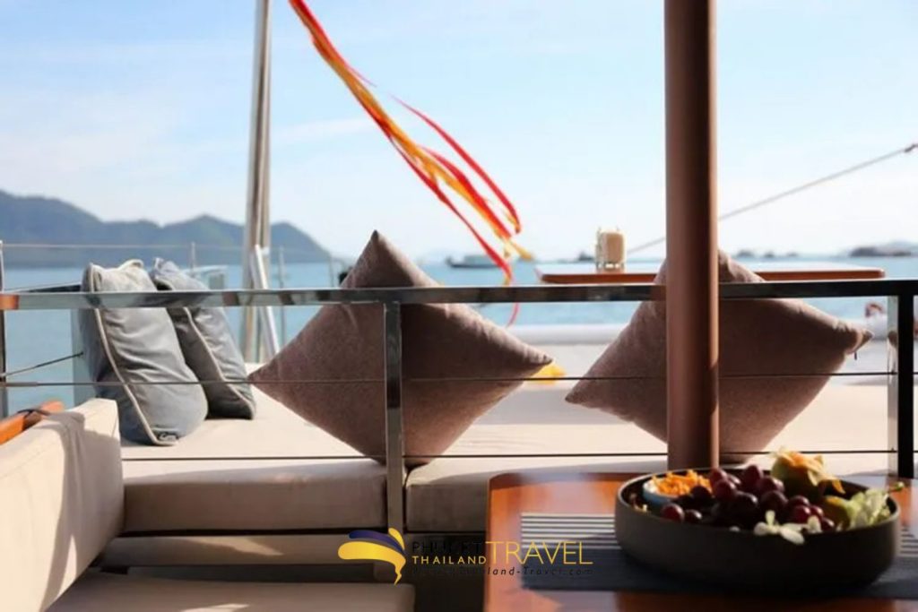 Luxury Party Yacht Catamaran 70 FT