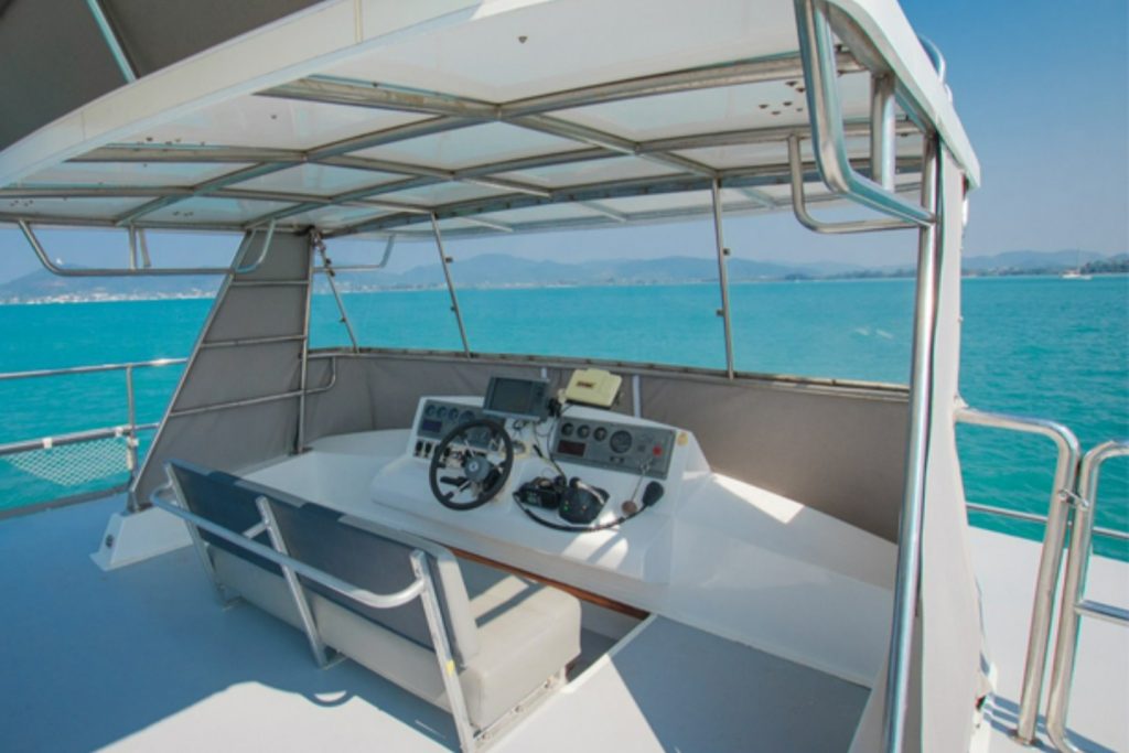 Luxury Power Yacht Catamaran 45 FT