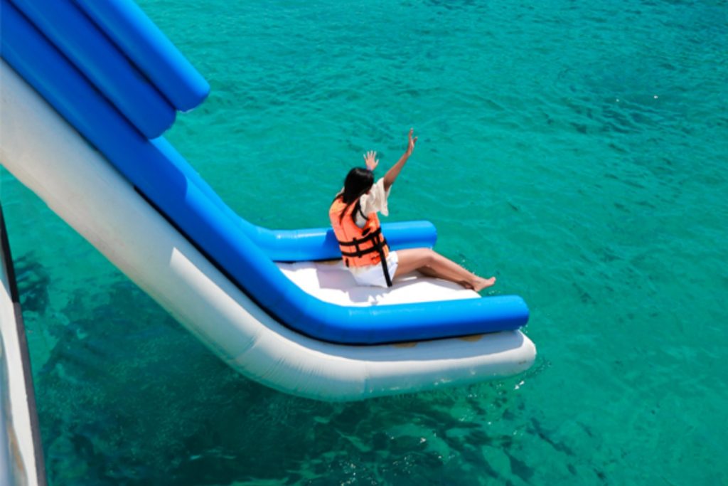 Luxury Power Yacht Catamaran 45 FT