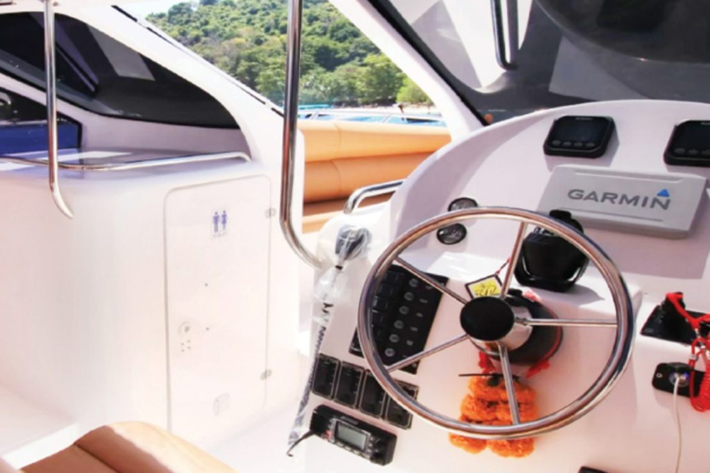 Luxury Private Speedboat 2 Engines
