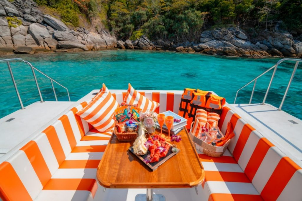 Luxury Speed Catamaran 37 FT