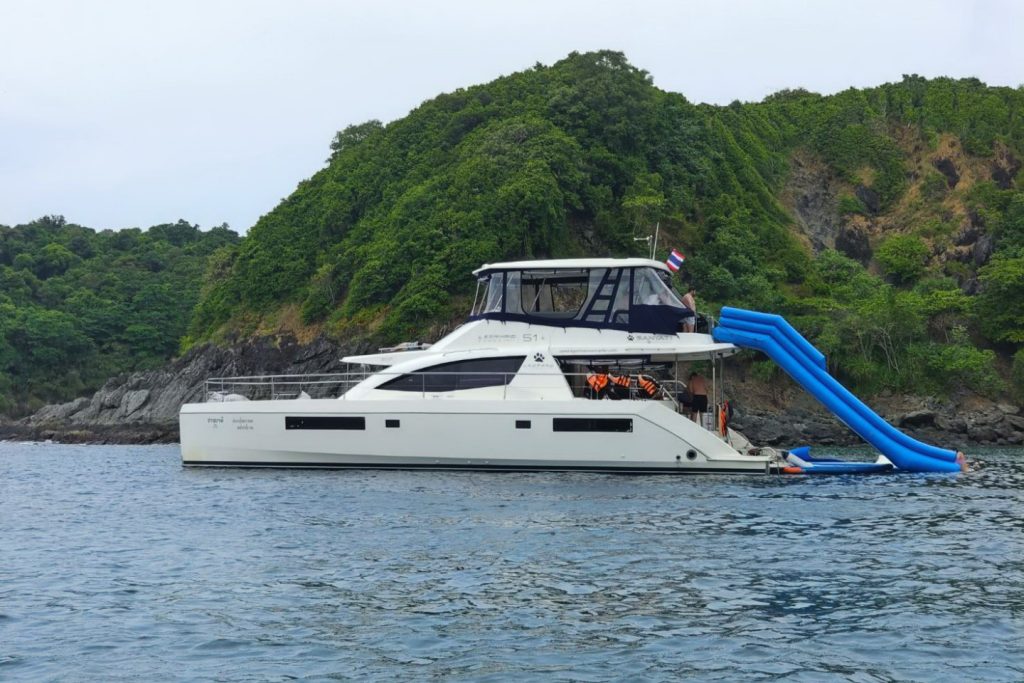 Luxury Speed Catamaran 51 FT