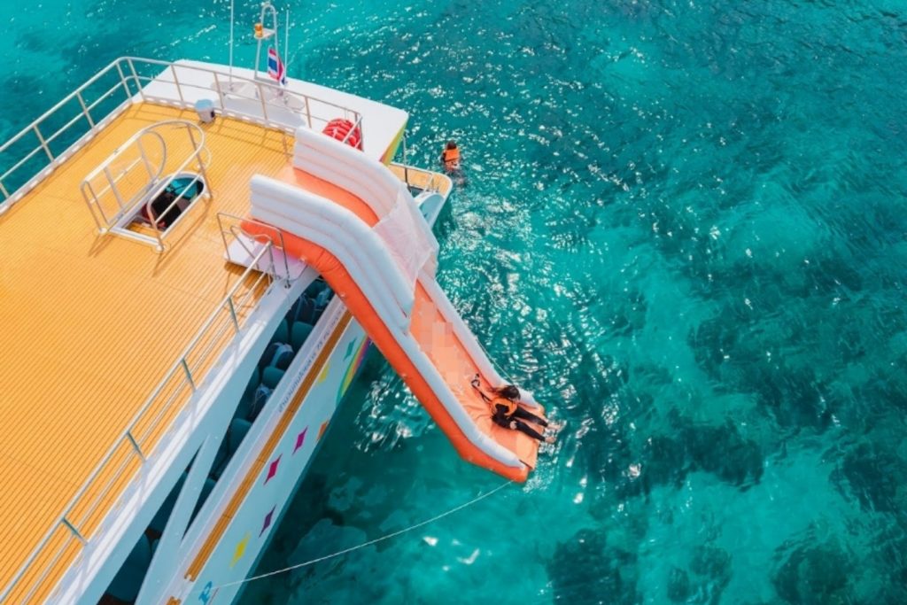 ทัวร์เกาะพีพี เกาะไข่ และเกาะไม้ท่อน โดยเรือสปีดคาตามารัน