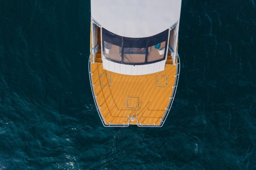 ทัวร์เกาะพีพี เกาะไข่ และเกาะไม้ท่อน โดยเรือสปีดคาตามารัน