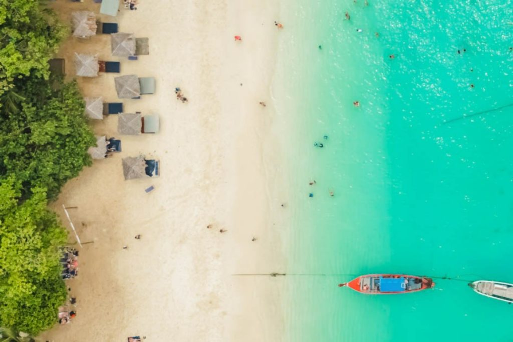 เกาะราชา + ชมพระอาทิตย์ตก โดยเรือยอชท์สุดหรู
