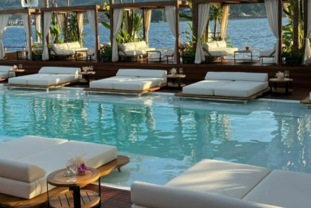 YONA BEACH CLUB PHUKET