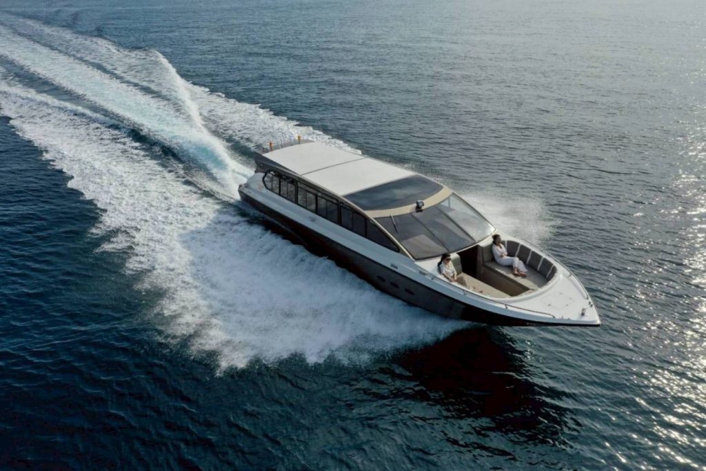 Luxury Exclusive Voyage Speed Boat